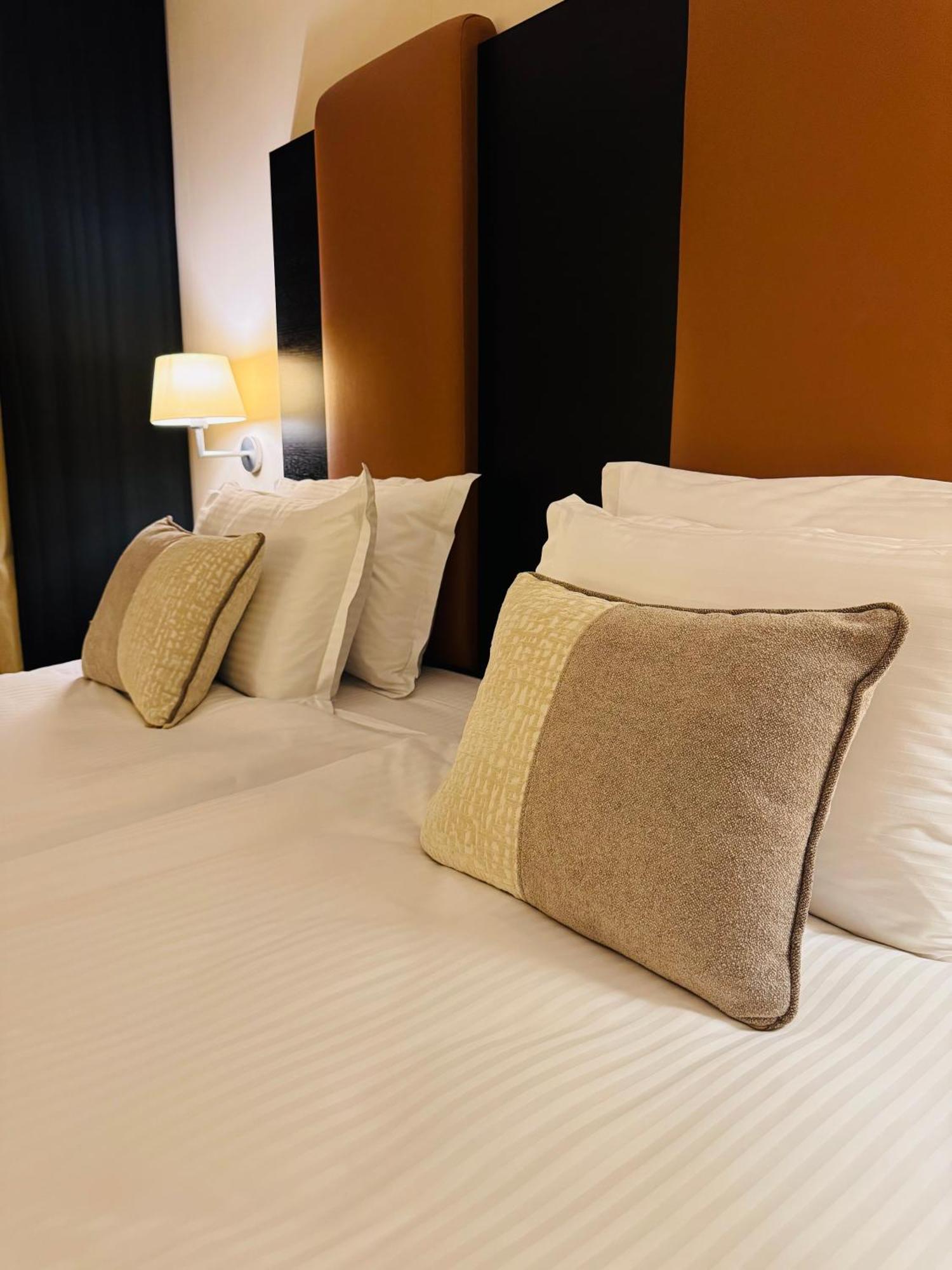 Hotel Rivo Temešvár Exteriér fotografie